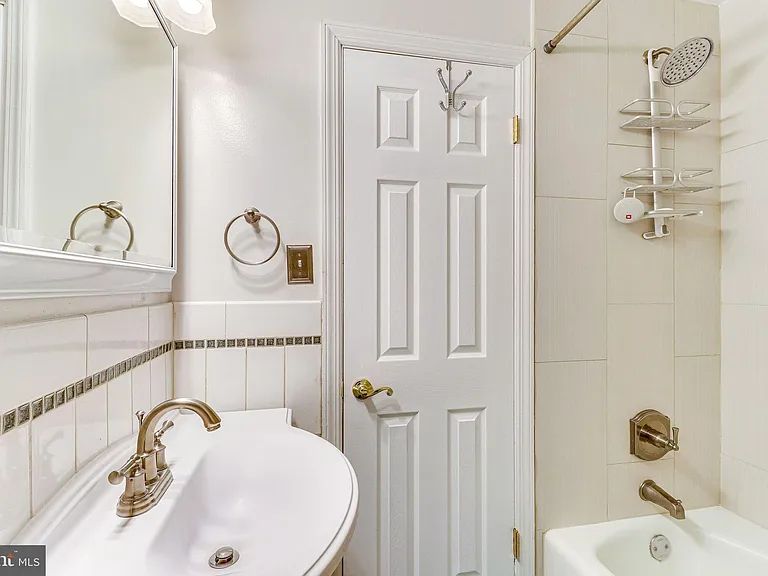 6519 Engel Dr — Photo 47