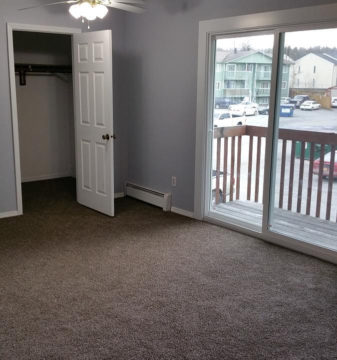 1st image of 11420 Heritage Ct #3