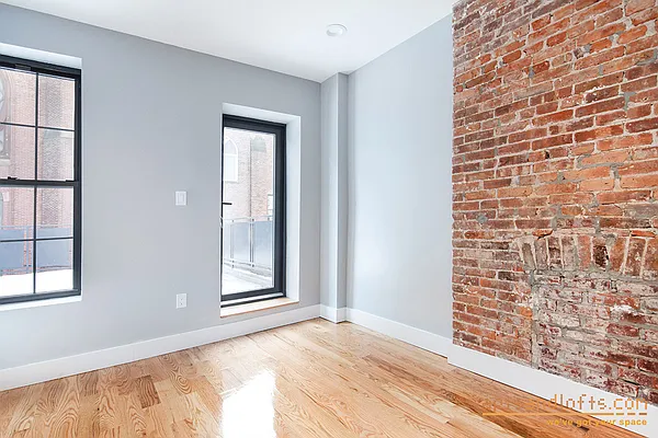 Rented by aptsandlofts.com | media 14