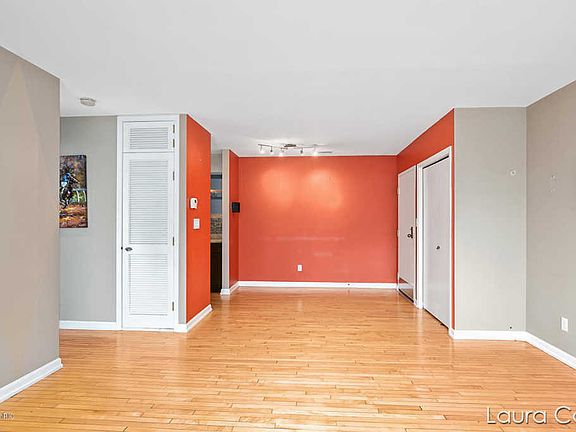4th image of 2006 Wealthy St SE APT 6