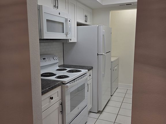 4th image of 1281 E Shadow Ridge Dr APT 10T