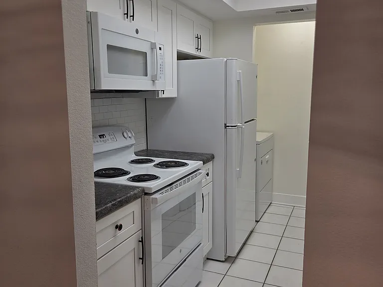 1281 E Shadow Ridge Dr #10T — Photo 3