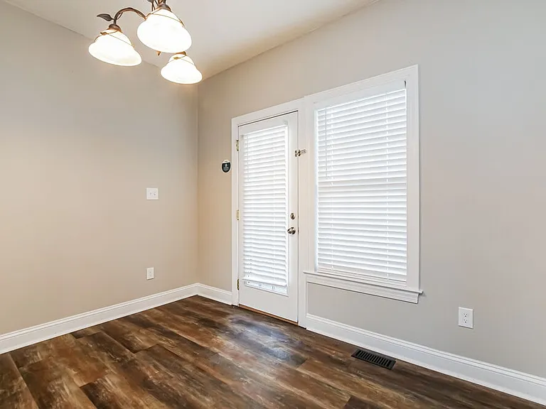 662 Landing View Dr — Photo 7