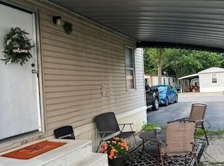 141 Kentucky Dr, Elyria, OH 44035