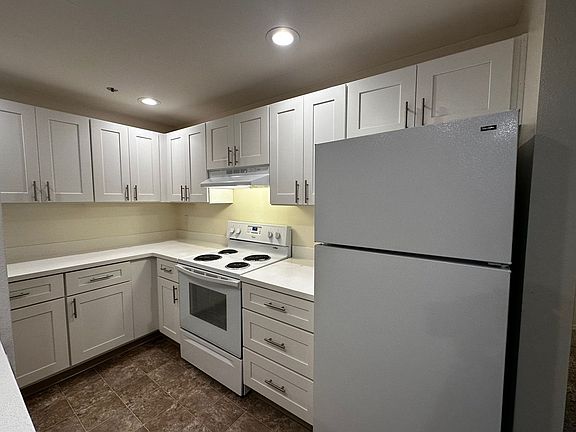 3rd image of 9200 Redmond Wdnvll Rd #B-312