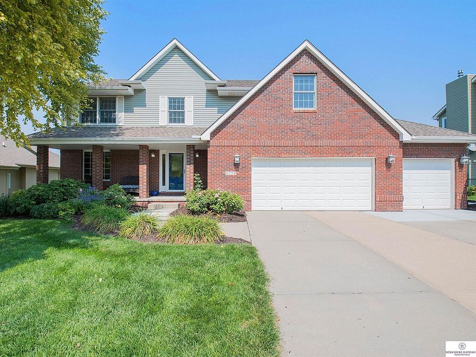 1st image of 2112 Eagle Crest Dr