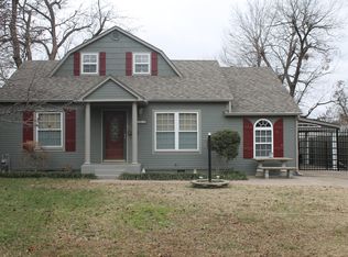 3207 E 2nd St S, Tulsa, OK 74104