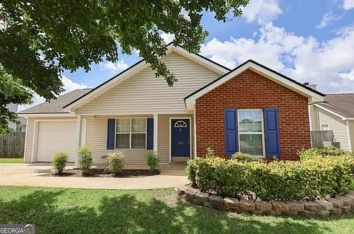 213 Kentshire Ln Photo 1