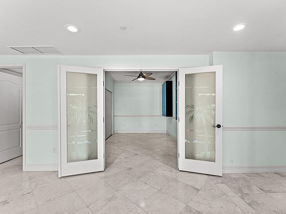 4th image of 550 SE Mizner Blvd APT B501