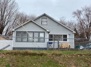 875 Warwick Ter, Benton Harbor, MI 49022