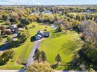 24251 S Harvest Hills Rd, Frankfort, IL 60423