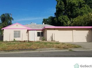 6128 Laurine Way, Sacramento, CA 95824