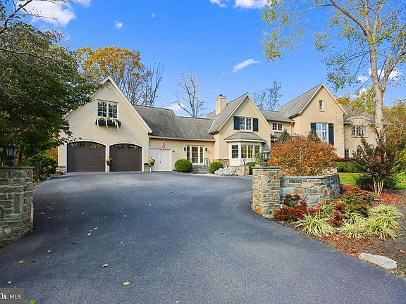 5th image of 4808 Whiskey Ct