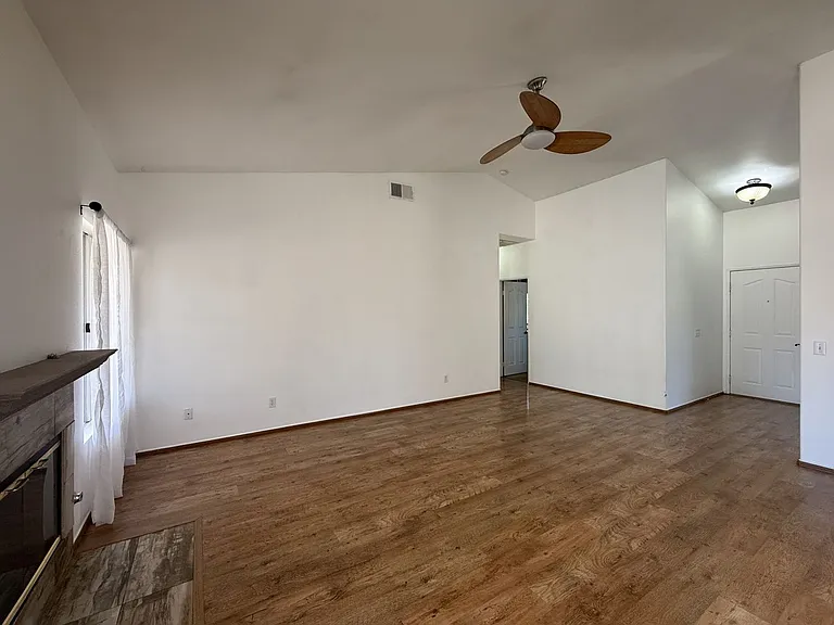 42472 Plains Dr — Photo 5