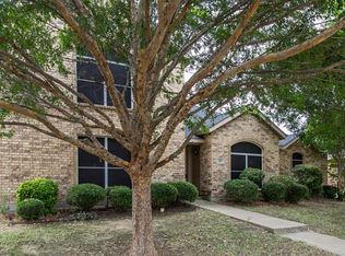 218 Garden Valley Ln, Red Oak, TX 75154