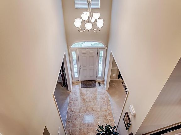 3rd image of 5585 Deergrass Ct