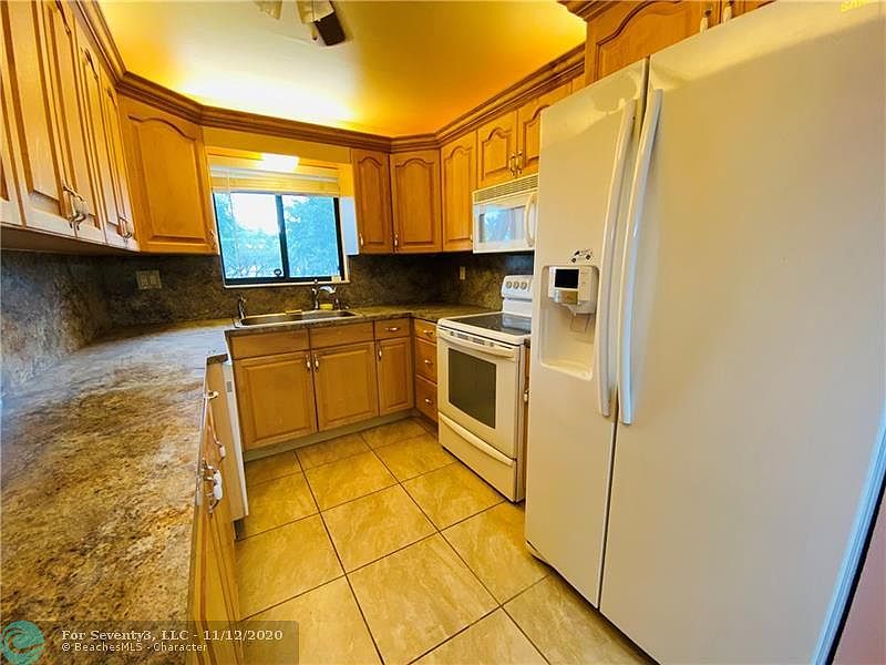 1st image of 7332 Ashmont Cir #208
