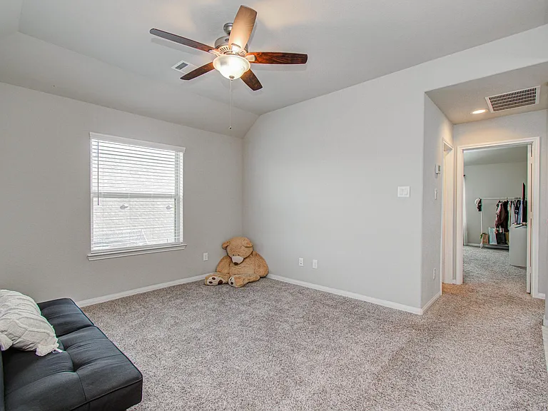 2202 Anzio Ct — Photo 29