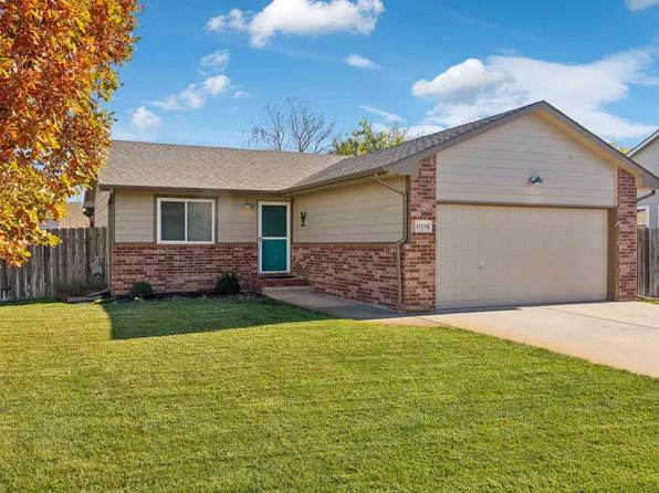 11218 W Carr Ct, Wichita, KS 67209