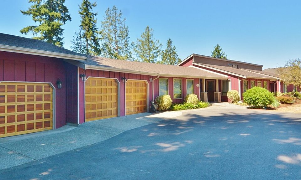 1st image of 1327 NE Odessa Way