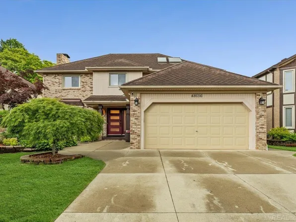 48656 Presidential Dr, Macomb, MI 48044