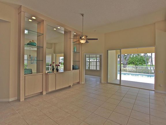 5th image of 316 Kelsey Park Cir