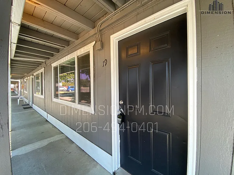 Freiday Apartments — Photo 7