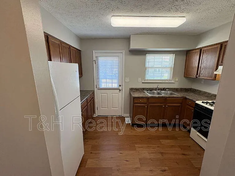 520 S Pike St — Photo 6