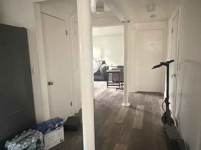 24 Castle Ct #1 — Photo 4
