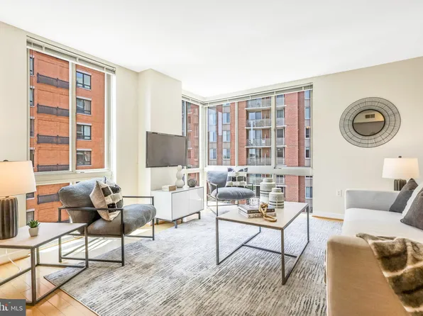 1000 New Jersey Ave SE APT 724, Washington, DC 20003