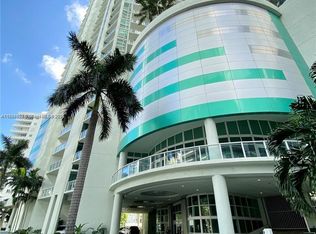 218 SE 14th St APT 2004, Miami, FL 33131