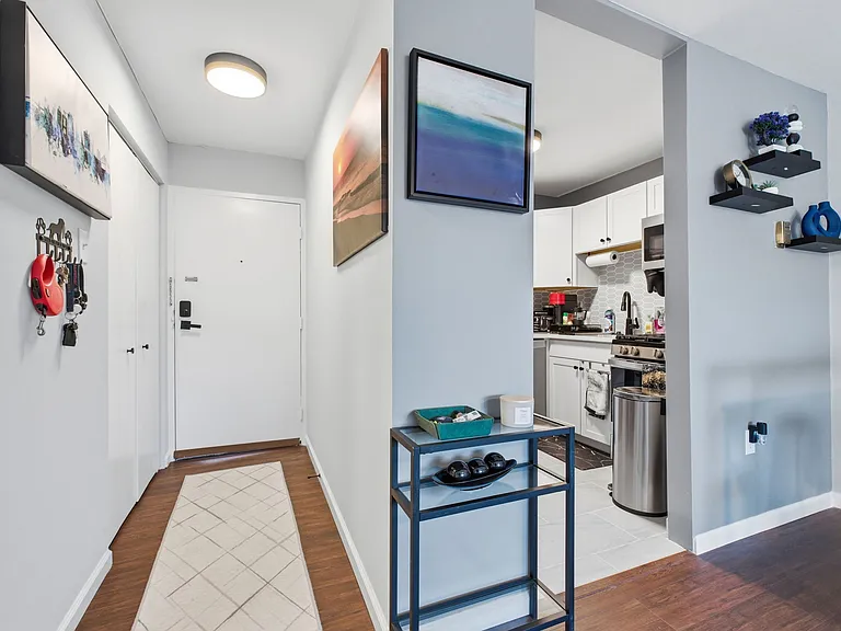 4555 Macarthur Blvd NW #212 — Photo 9