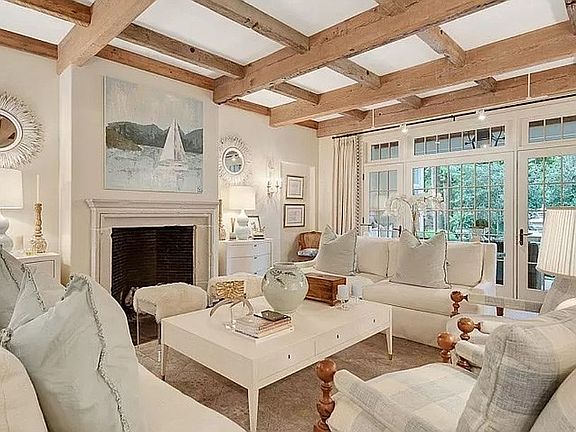 4th image of 6083 Shady Park Ln