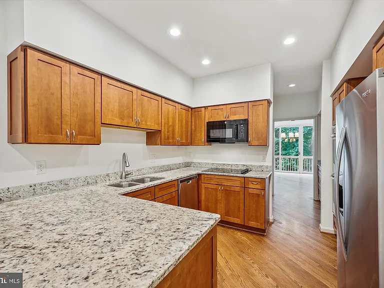 6 Goldleaf Ct — Photo 9
