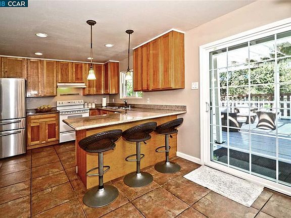 4th image of 2836 Cornelius Dr
