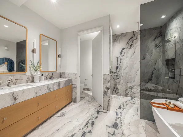 286 Spring Street image 8 of 12