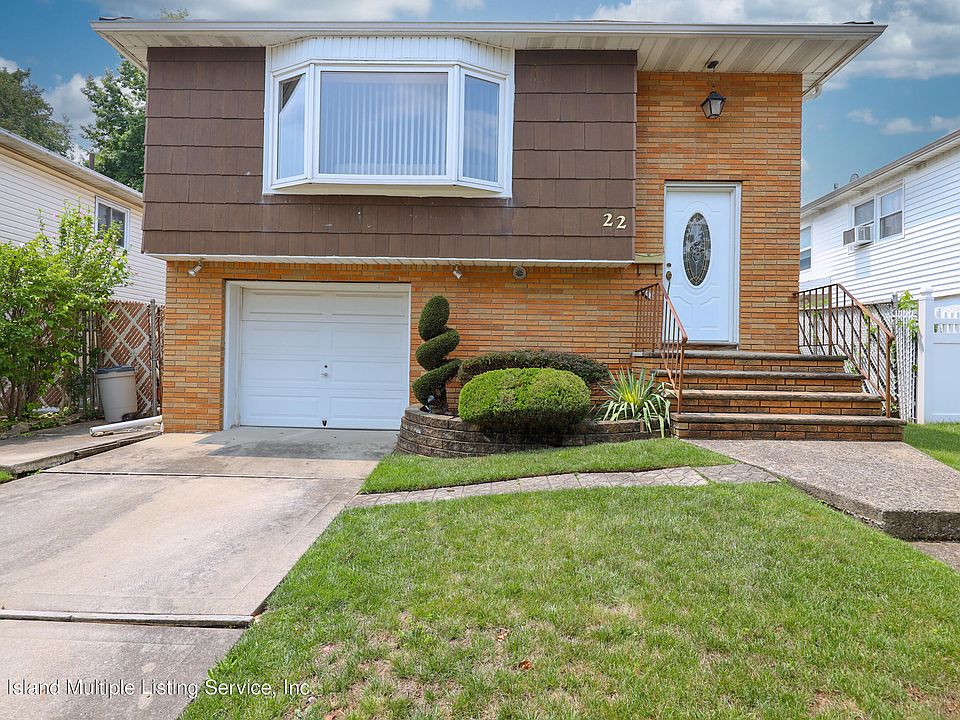 1st image of 22 Deserre Ave