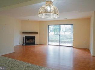 8920 Battery Pl #11, Bethesda, MD 20814