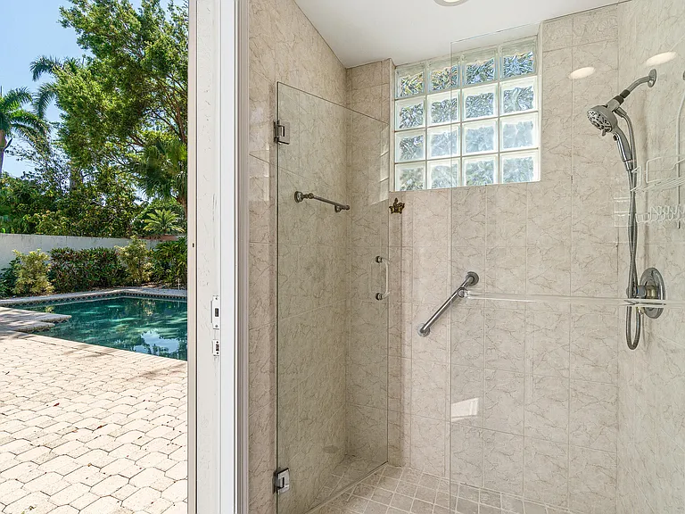 6213 NW 21st Ct — Photo 29