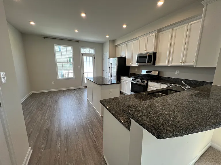 526 River Crest Way — Photo 8