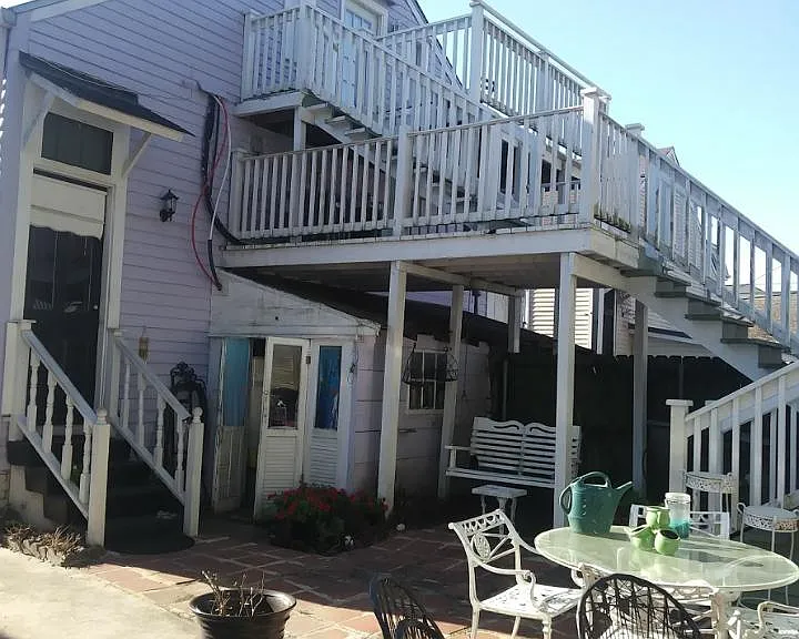 709 N Alexander St — Photo 8