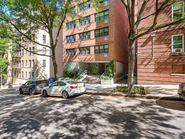 579 West 215th Street image 20 of 29