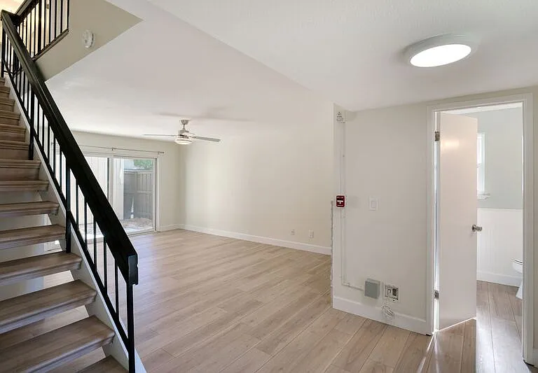 6726 Calvine Rd — Photo 10