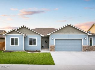 2012 S 58th Ave, Yakima, WA 98903