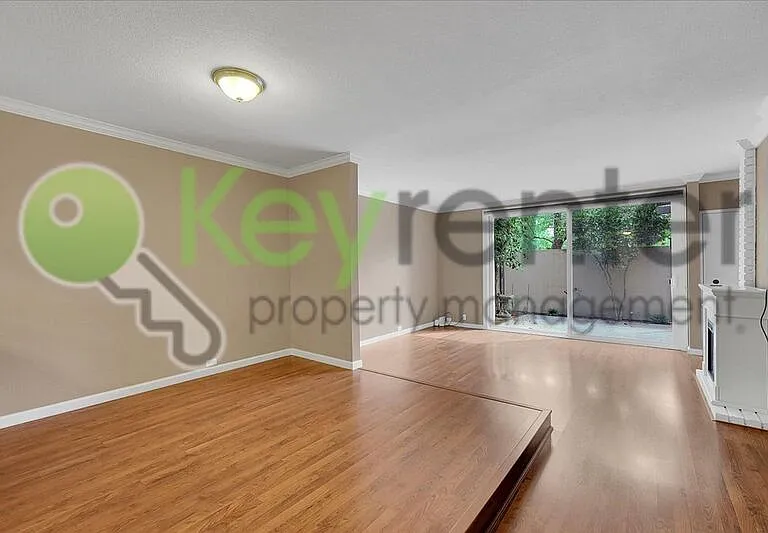 2254 Woodside Ln #2 — Photo 12