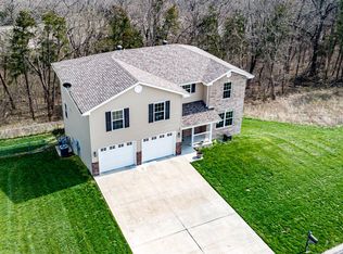 1189 Choctaw Ridge Dr, Holts Summit, MO 65043