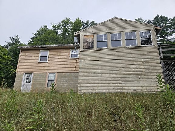 3rd image of 169 Cass Mill Rd