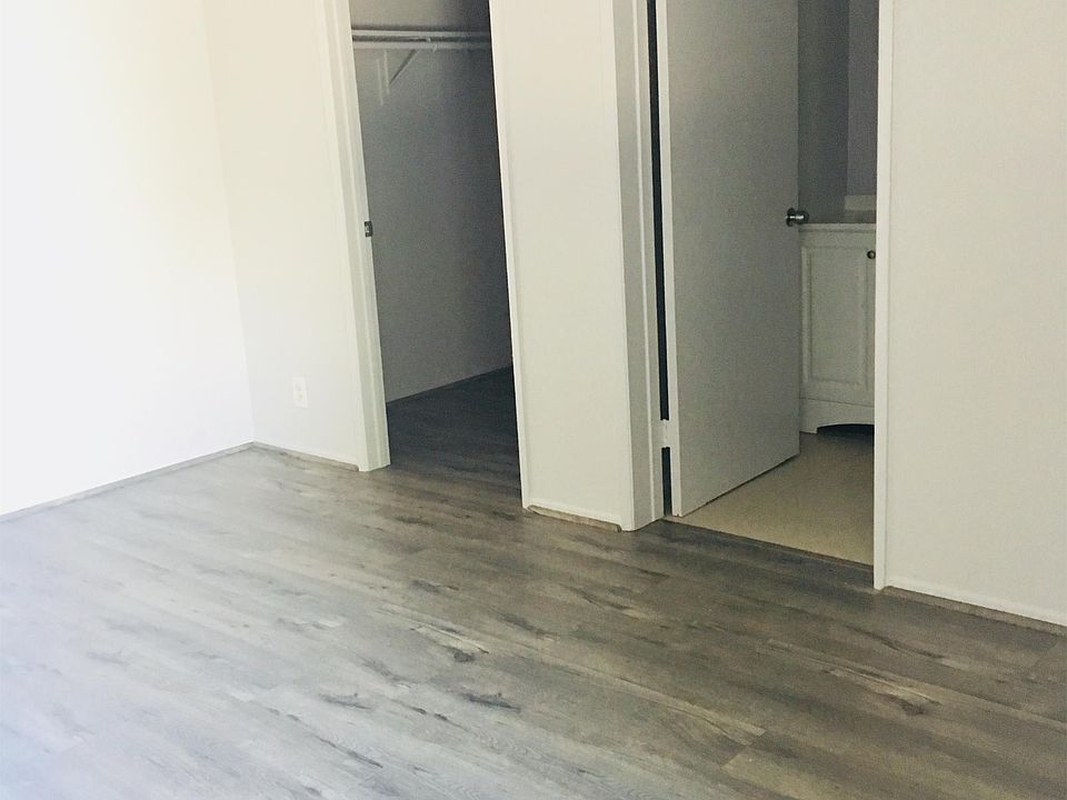 1st image of 14419 Tiara St APT 5