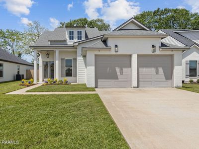 107 Lakes Edge Dr, Broussard, LA, 70518
