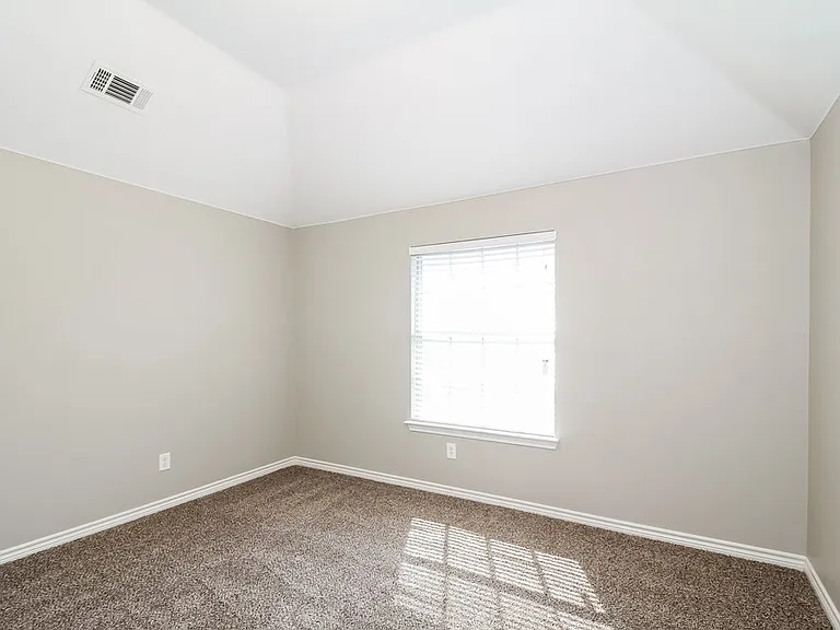 102 Hartley Ln — Photo 10